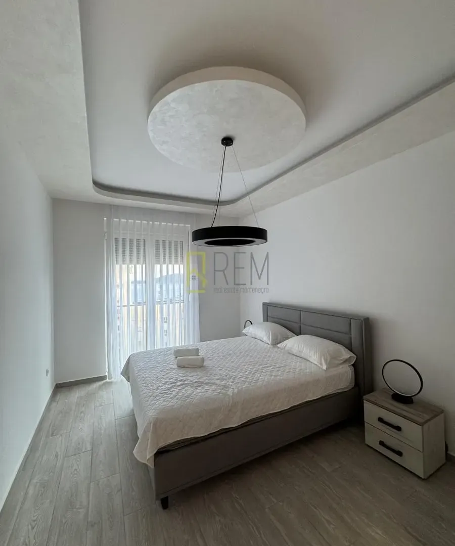 Sale, two bedroom apartment, 75m², Bečići, Budva