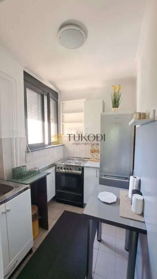 Izdavanje, jednosoban stan, 43m², Liman 2, Novi Sad Sve Podlokacije