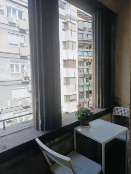 Izdavanje, četvorosoban stan, 120m², Savski Venac, Beograd - image 13