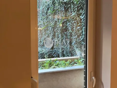 Prodaja, dvosoban stan, 81m², Vračar Hram, Vračar Sve Podlokacije - image 8