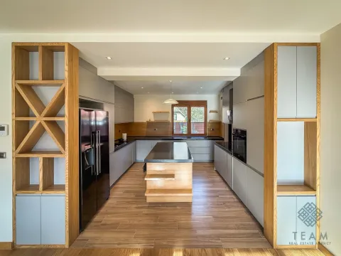 Sale, house, 330m², Centar, Kolašin - image 15