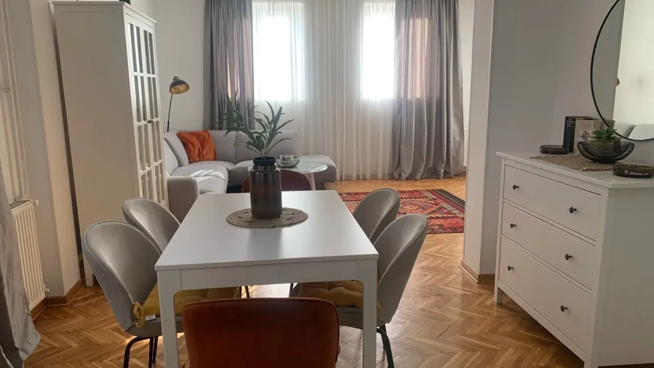 Izdavanje, kuća, 250m², Zagorič, Podgorica