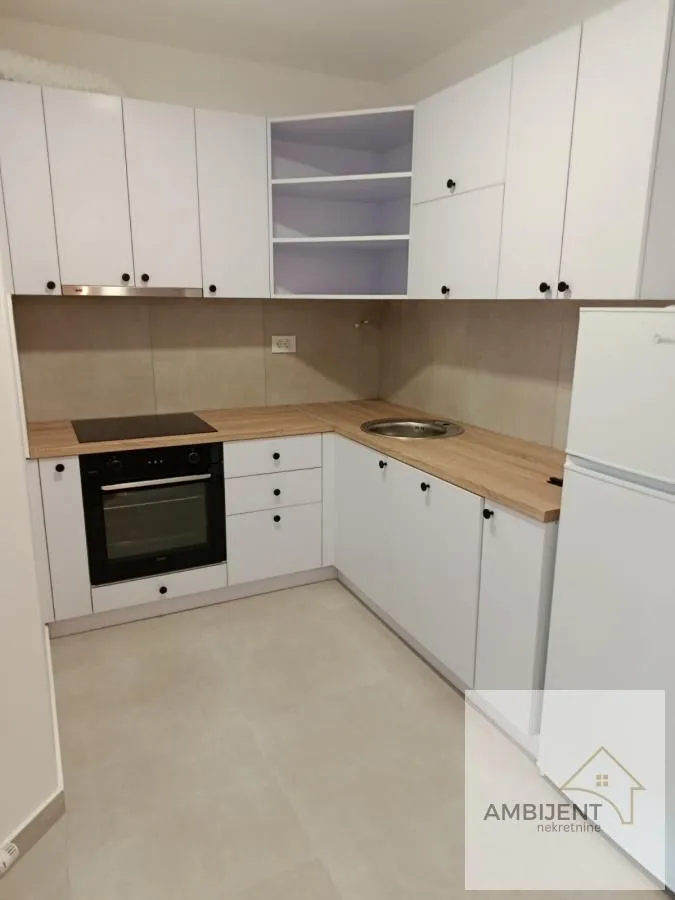 Rent, one bedroom apartment, 35m², Zemun Sve Podlokacije, Beograd