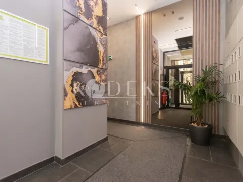 Rent, two bedroom apartment, 72m², City Kvart, Podgorica - image 18