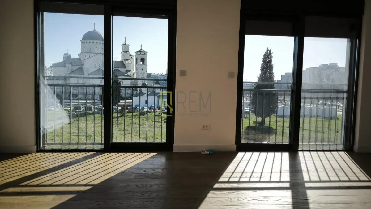 Izdavanje, poslovni prostor, 113m², Dalmatinska ulica, Podgorica