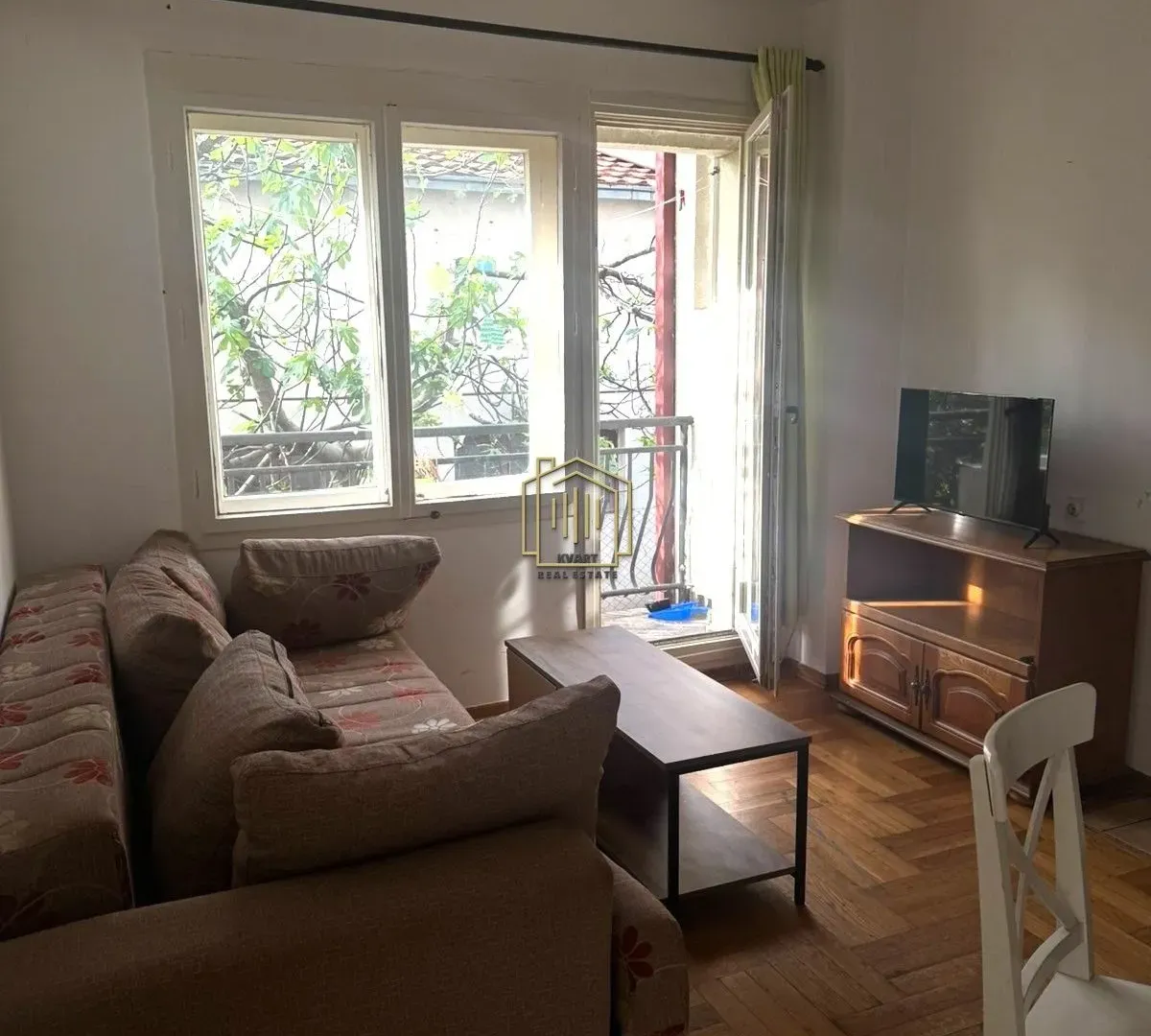 Izdavanje, jednosoban stan, 50m², Stari Aerodrom, Podgorica