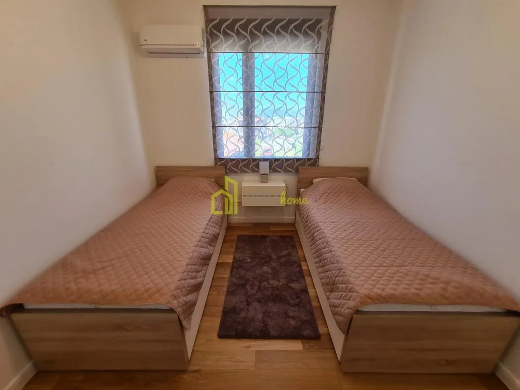 Rent, three bedroom apartment, 95m², City Kvart, Podgorica