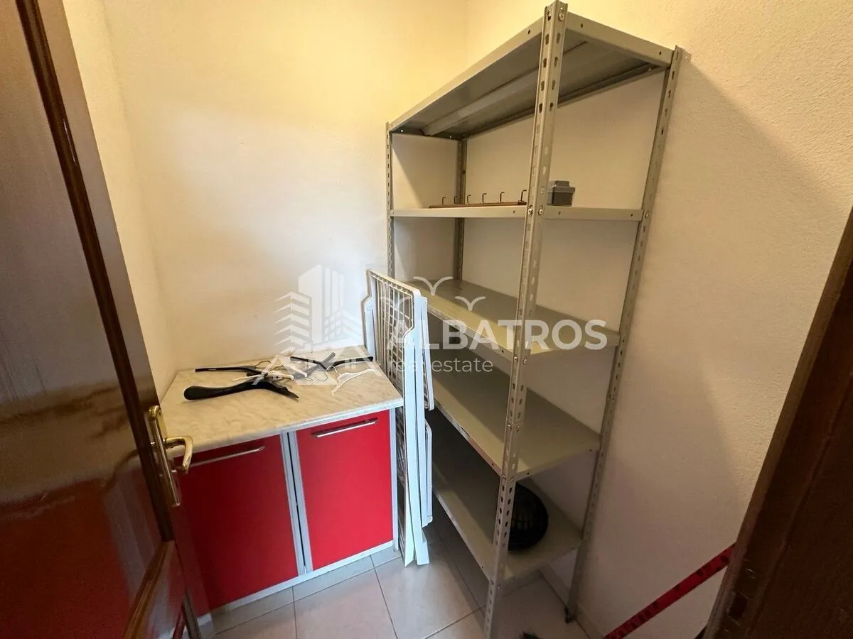 Rent, house, 452m², Bar, Crna Gora