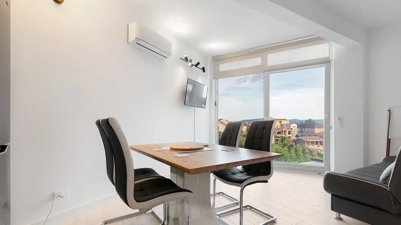 Prodaja, jednosoban stan, 36m², Tivat, Crna Gora