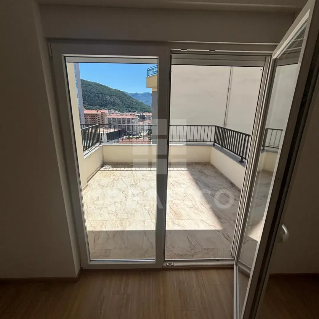 Prodaja, dvosoban stan, 64m², Dubovica, Budva