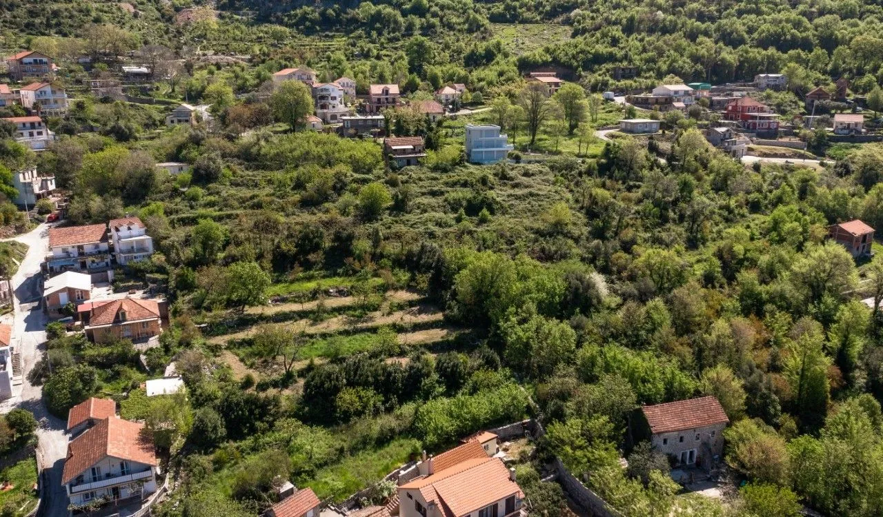 Prodaja, plac, 12941m², Risan, Kotor