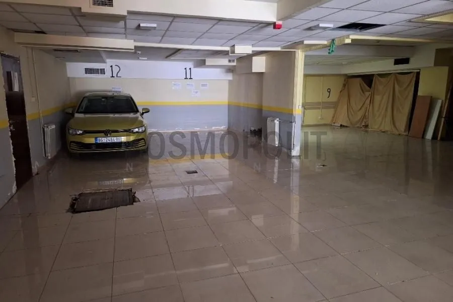 Prodaja, četvorosoban stan, 137m², Autokomanda, Voždovac Sve Podlokacije