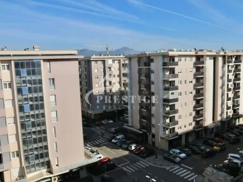 Izdavanje, jednosoban stan, 45m², City Kvart, Podgorica - image 6