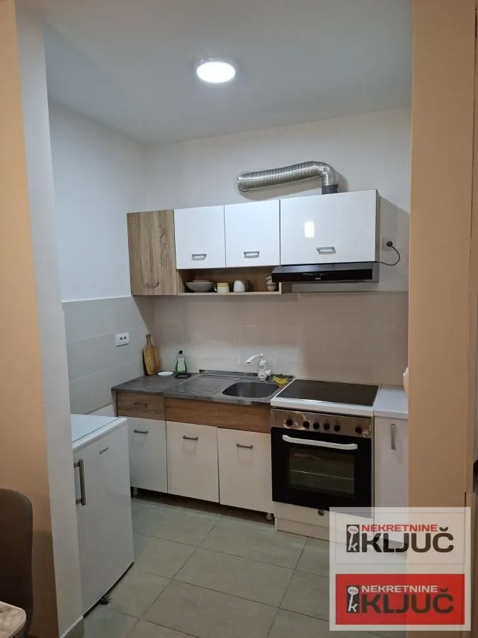 Izdavanje, jednosoban stan, 33m², Telep, Novi Sad Sve Podlokacije