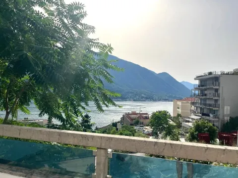 Prodaja, jednosoban stan, 53m², Dobrota, Kotor - image 6