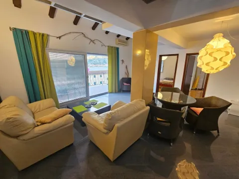 Sale, four bedroom apartment, 115m², Muo, Kotor - image 6