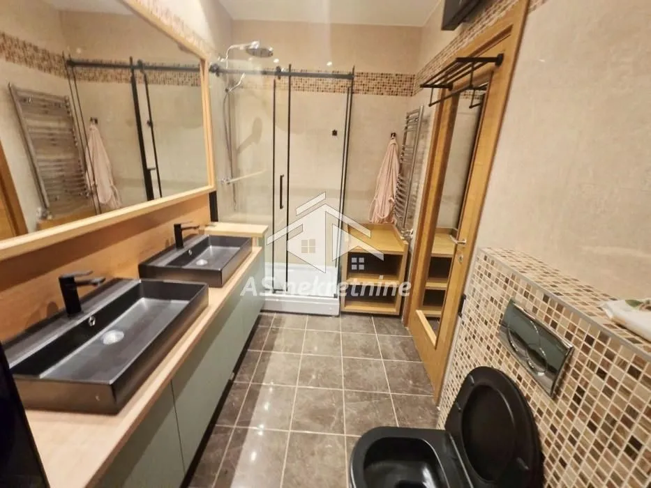 Rent, apartment, 240m², Savski Venac, Beograd