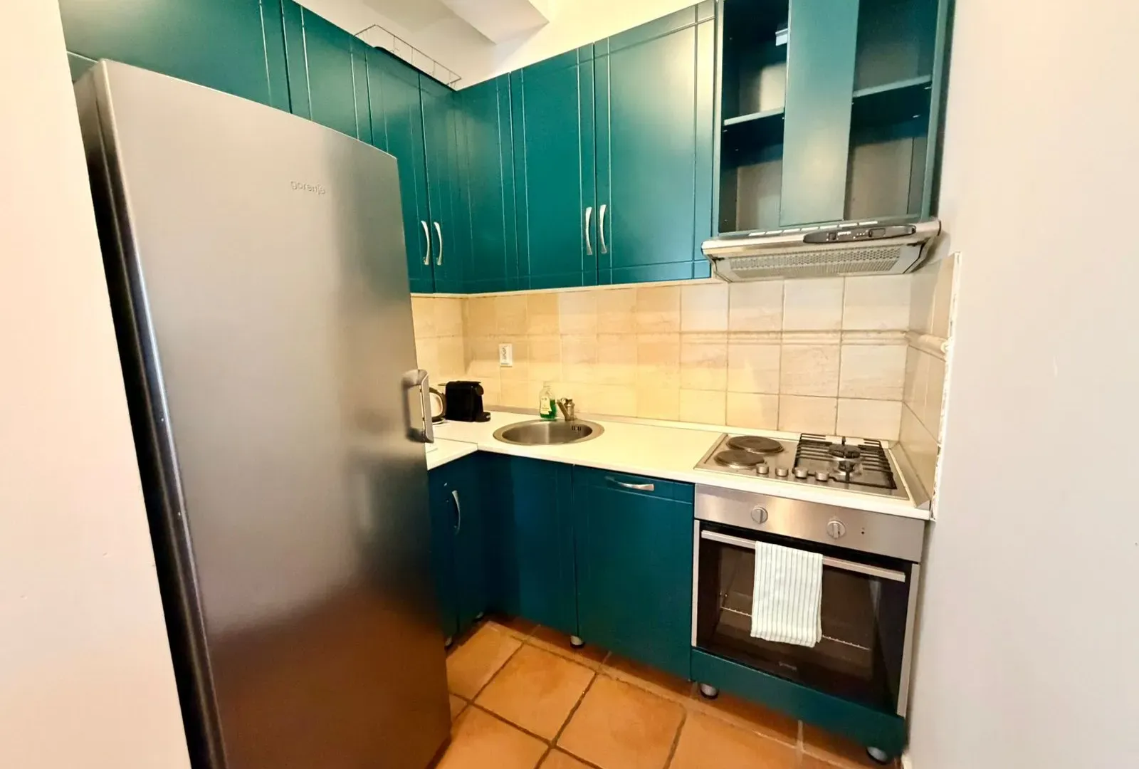 Prodaja, dvosoban stan, 87m², Morinj, Kotor
