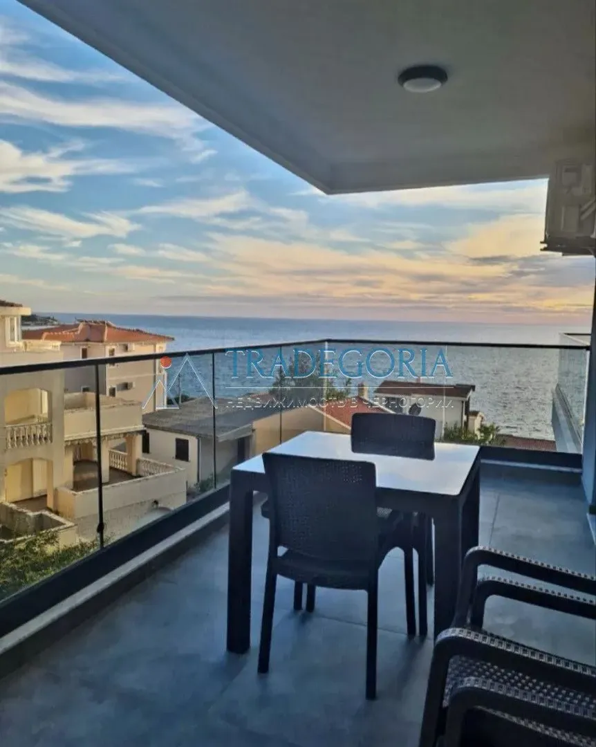Prodaja, dvosoban stan, 67m², Dobra Voda, Bar