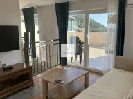 Izdavanje, trosoban stan, 95m², Lazi, Budva - image 33