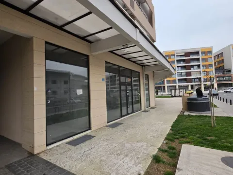 Rent, office space, 170m², Central Point, Podgorica - image 4