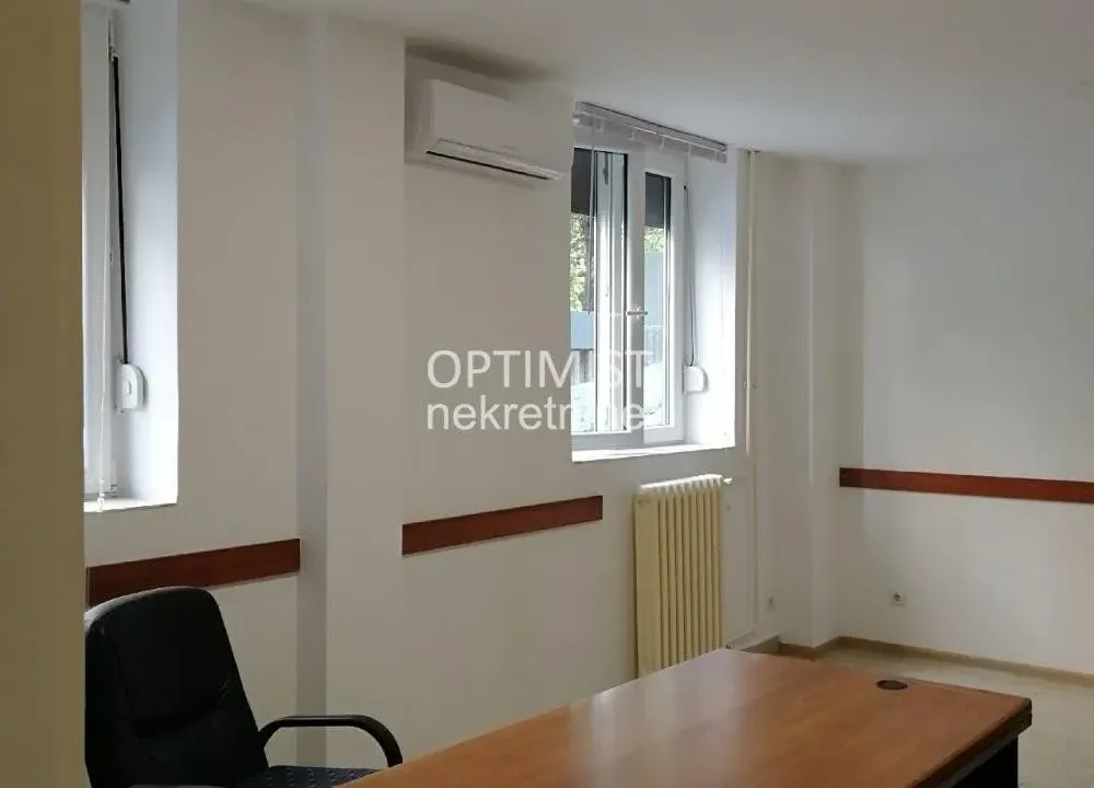 Izdavanje, jednosoban stan, 32m², Senjak, Beograd