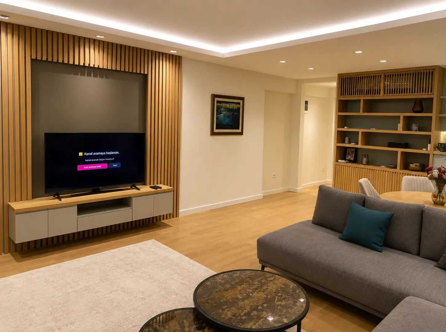 Izdavanje, dvosoban stan, 120m², Centar, Podgorica