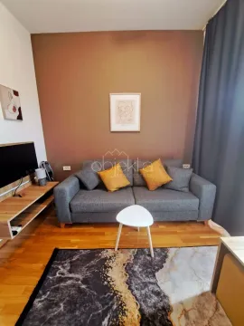 Rent, studio apartment, 21m², Tivat, Crna Gora - image 4