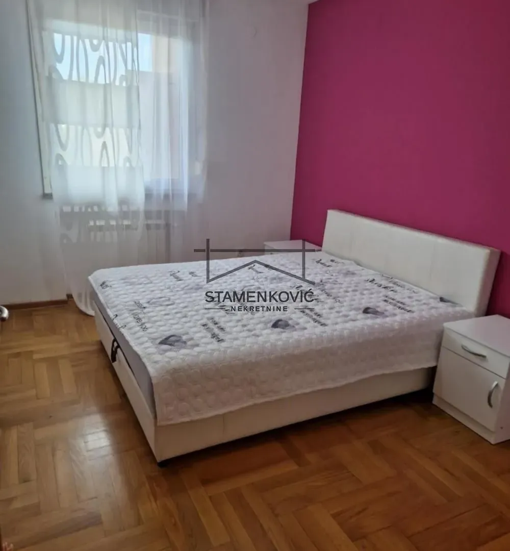Izdavanje, jednosoban stan, 45m², Centar, Novi Sad