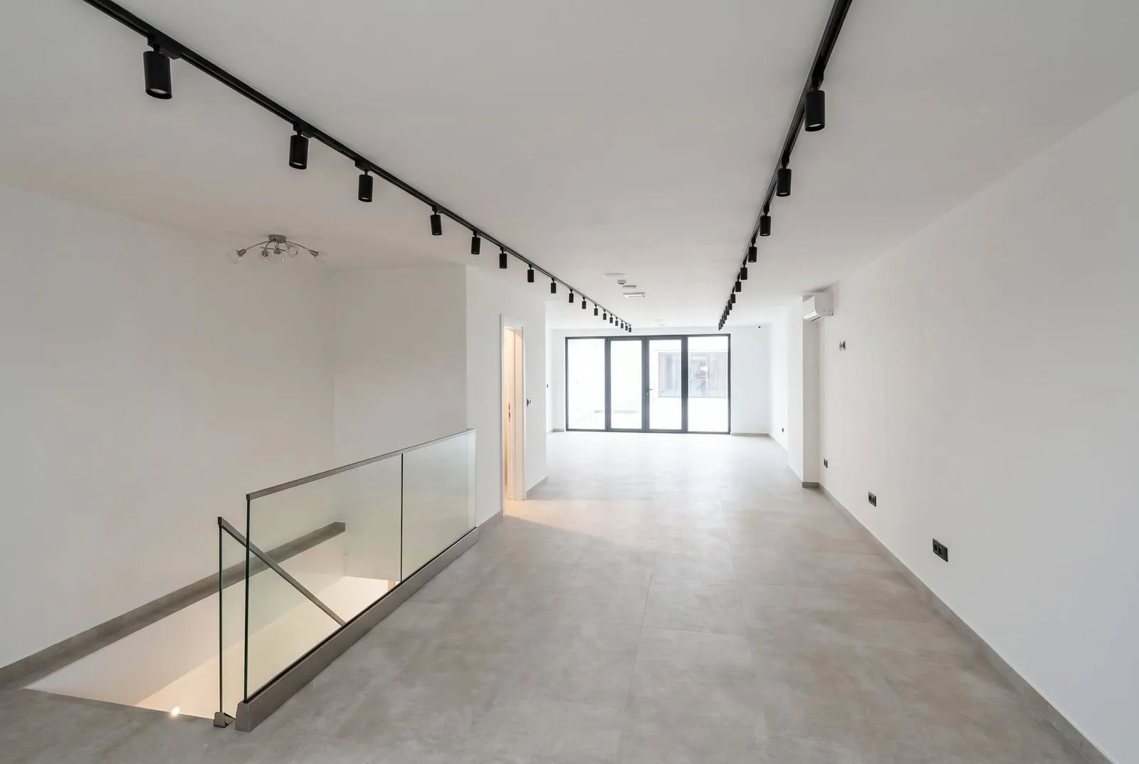 Rent, office space, 132m², Budva, Crna Gora