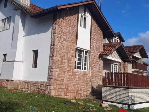  House for Sale, 479m2, Lazarevac, Beograd