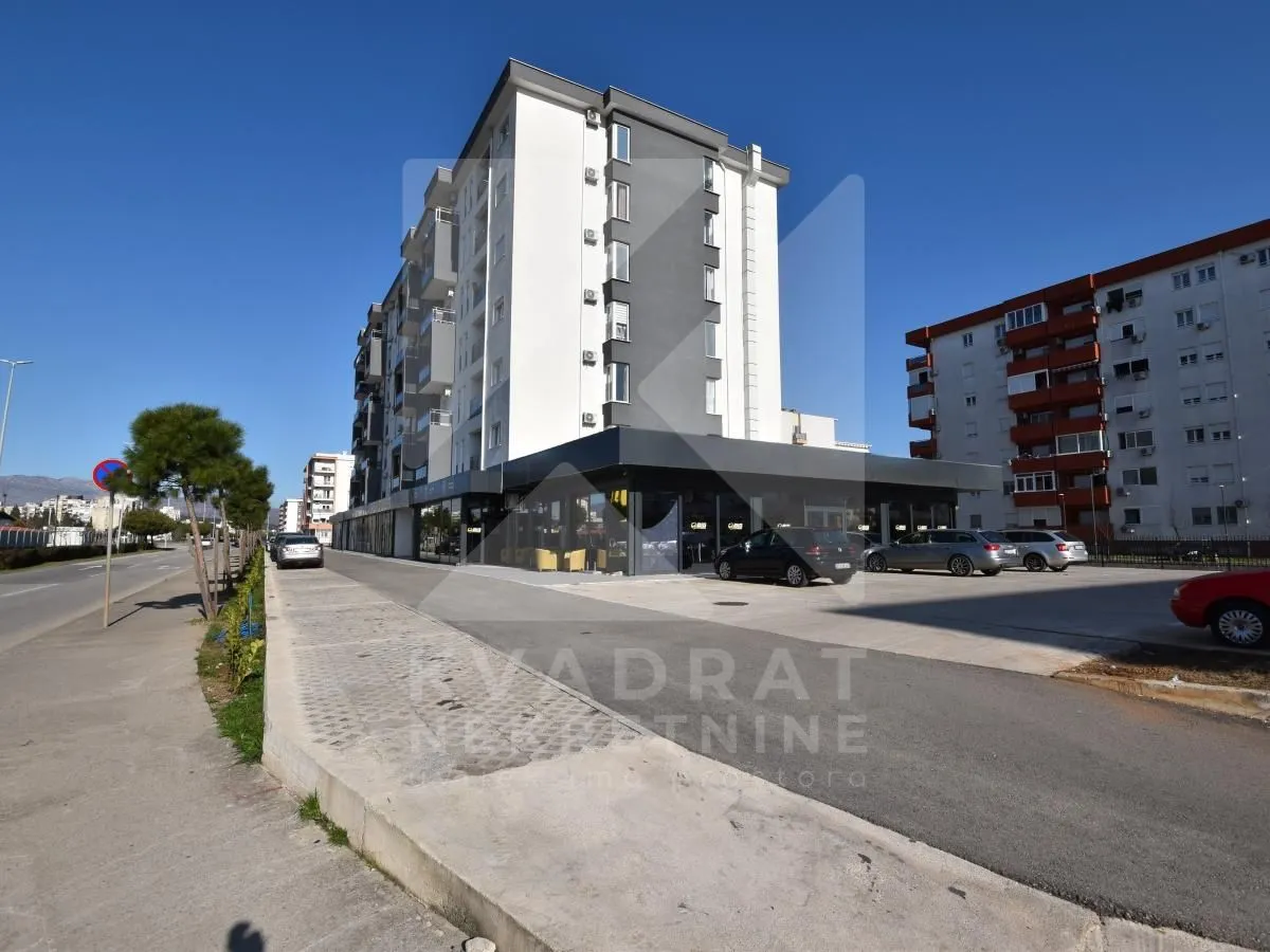 Izdavanje, jednosoban stan, 42m², Tuški Put, Podgorica