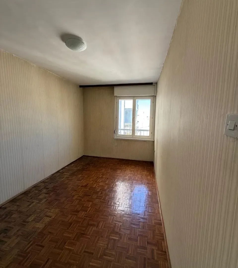 Prodaja, dvosoban stan, 66m², Centar, Bar