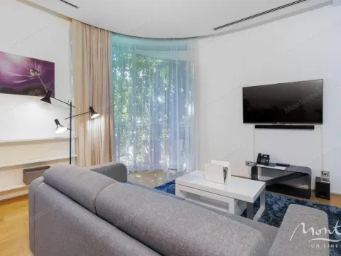 Sale, one bedroom apartment, 97m², Budva, Crna Gora - image 2