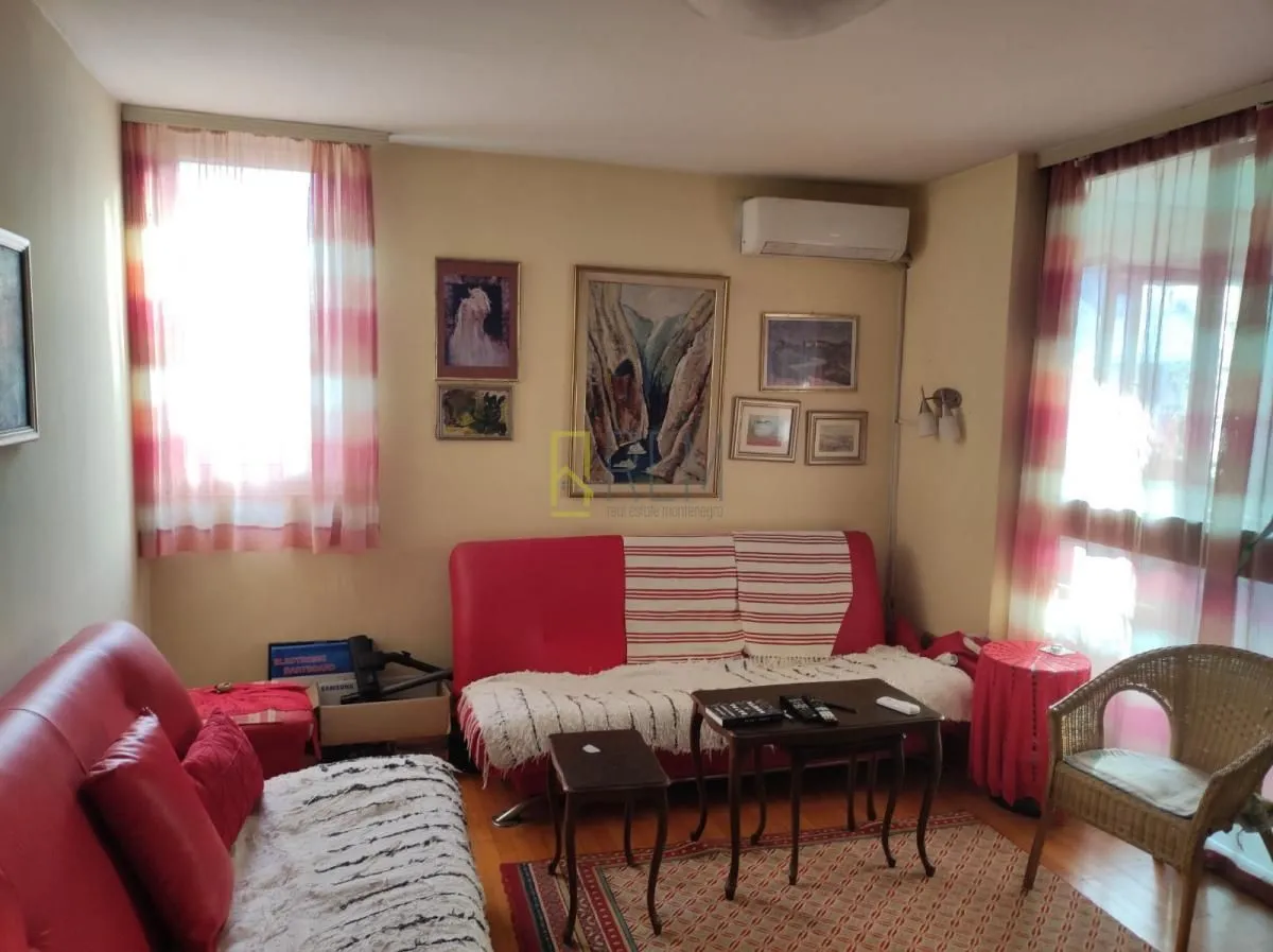 Prodaja, trosoban stan, 100m², Blok 5, Podgorica