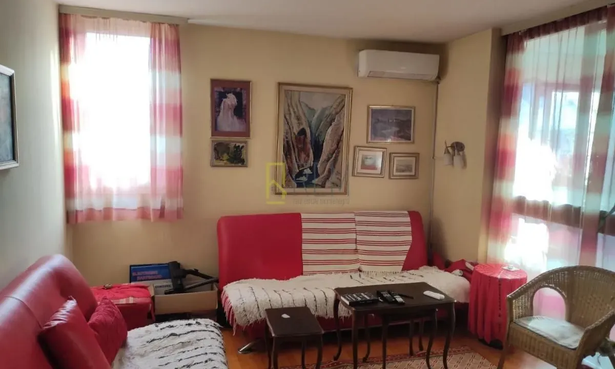 Prodaja, trosoban stan, 100m², Blok 5, Podgorica