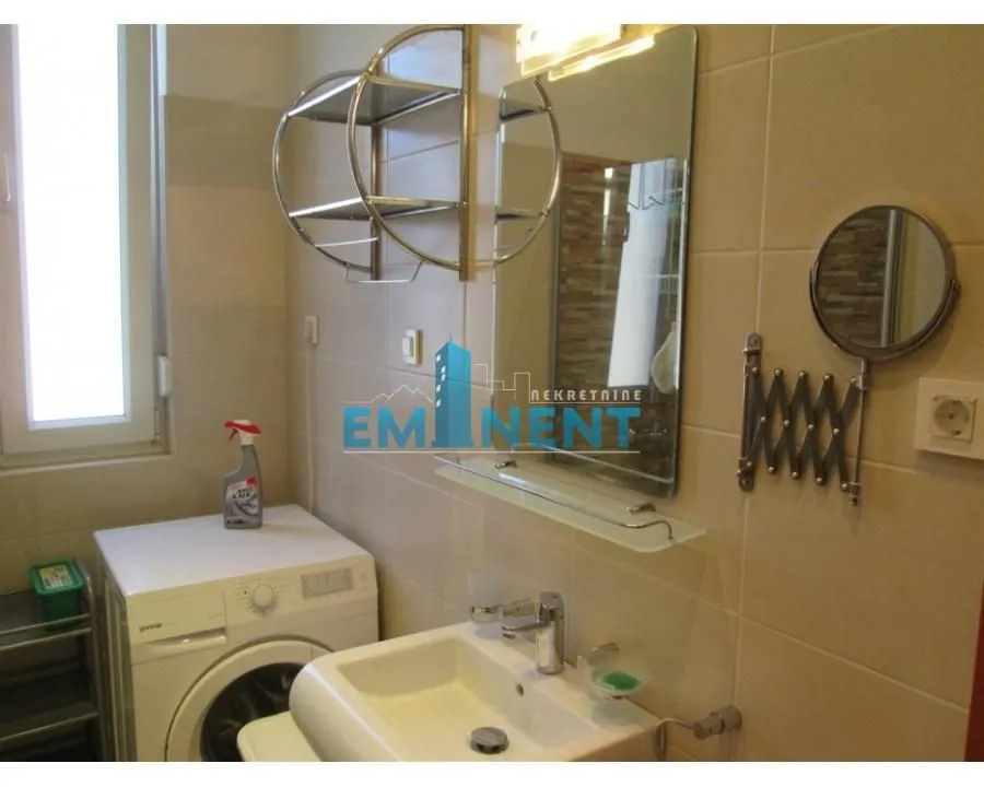 Rent, two bedroom apartment, 83m², Vračar Sve Podlokacije, Beograd