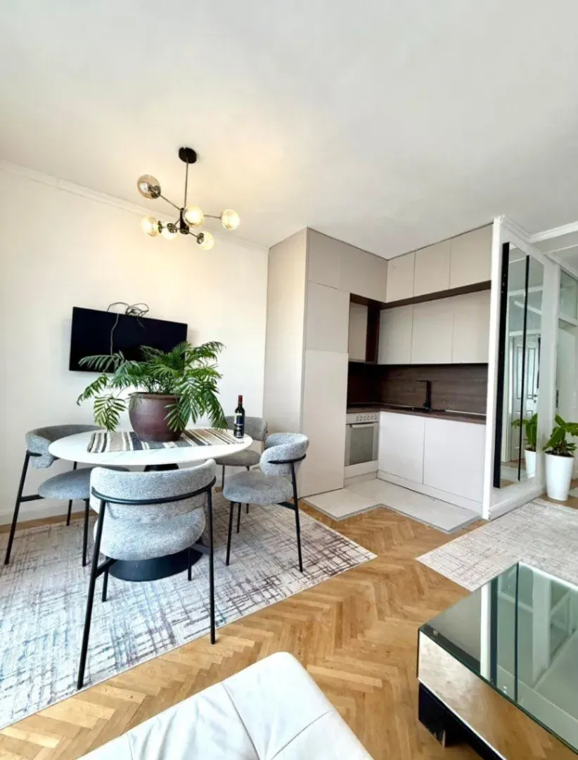 Izdavanje, dvosoban stan, 68m², Preko Morače, Podgorica