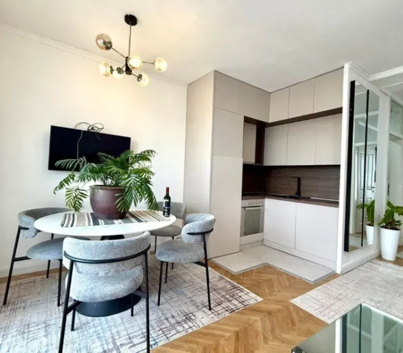 Izdavanje, dvosoban stan, 68m², Preko Morače, Podgorica