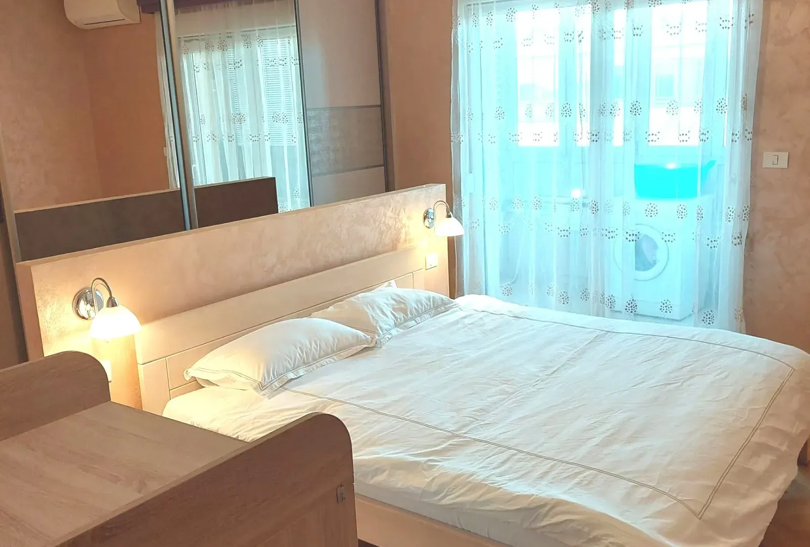 Izdavanje, dvosoban stan, 88m², City Kvart, Podgorica