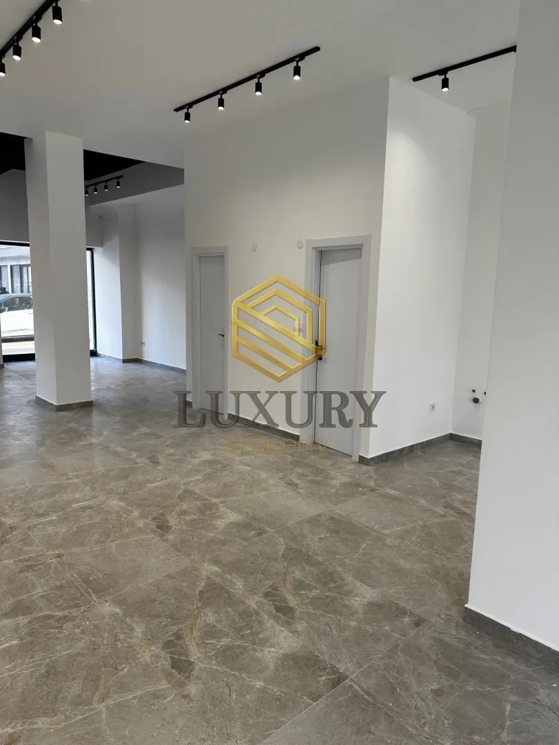 Prodaja, poslovni prostor, 117m², Zabjelo, Podgorica