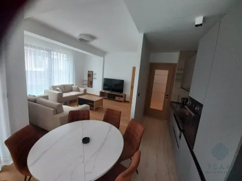 Izdavanje, trosoban stan, 101m², Kod Capital Plaze, Podgorica - image 4