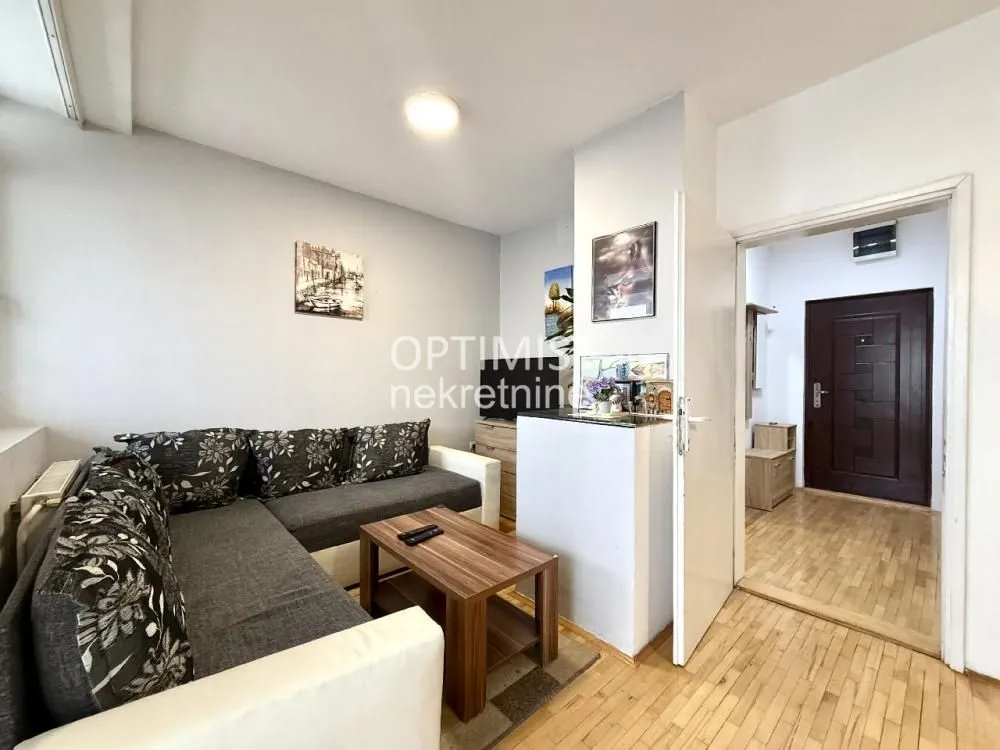 Rent, three bedroom apartment, 70m², Profesorska Kolonija, Palilula Sve Podlokacije