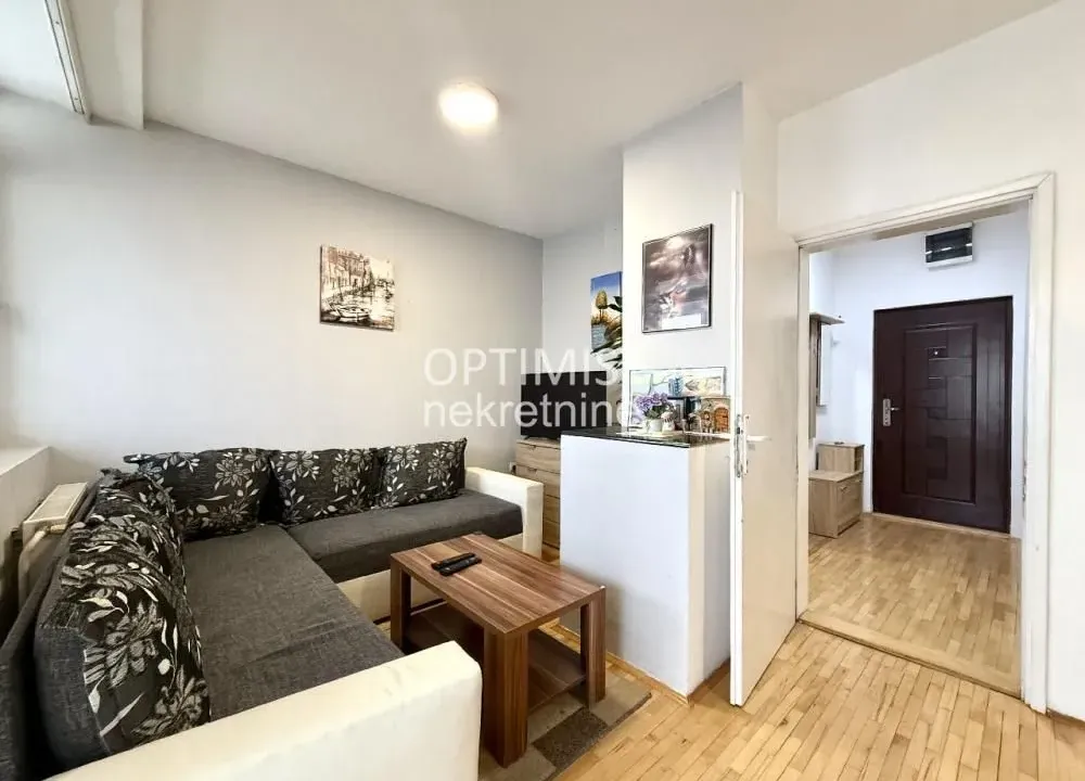 Rent, three bedroom apartment, 70m², Profesorska Kolonija, Palilula Sve Podlokacije