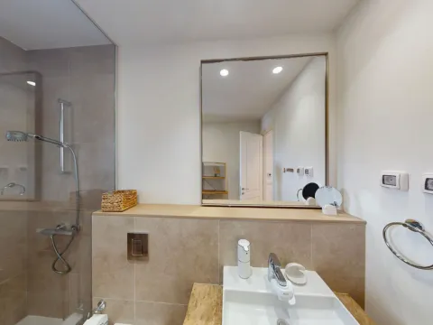 Prodaja, jednosoban stan, 59m², Luštica Bay, Tivat - image 4