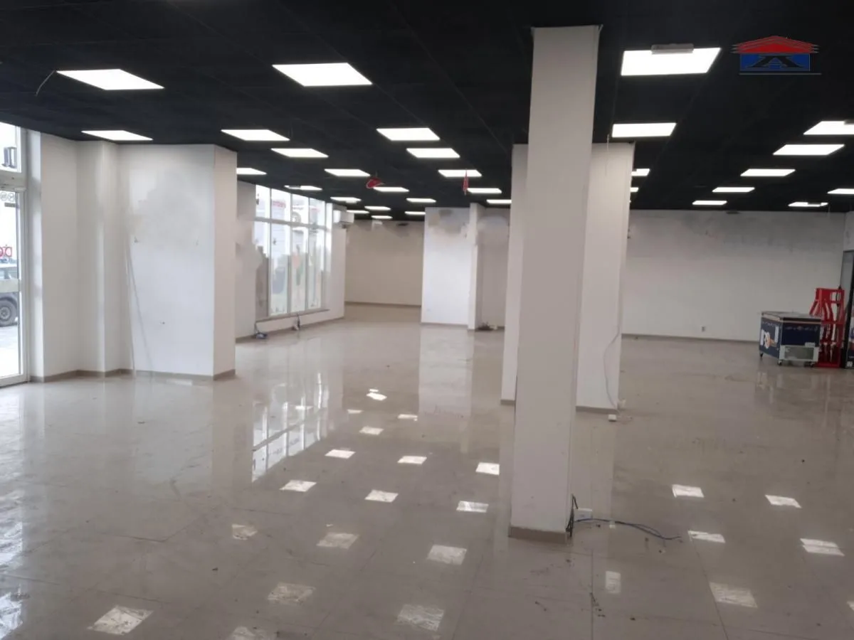Rent, office space, 350m², Jugovićevo, Novi Sad Sve Podlokacije