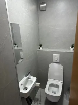 Izdavanje, jednosoban stan, 54m², Centar, Cetinje - image 9
