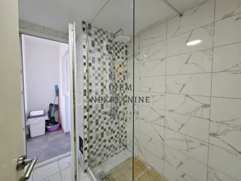 Rent, three bedroom apartment, 110m², Centar, Bar - image 18