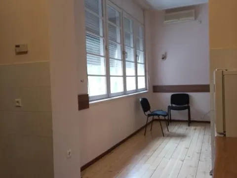 Izdavanje, poslovni prostor, 122m², Klinički Centar, Beograd - image 15