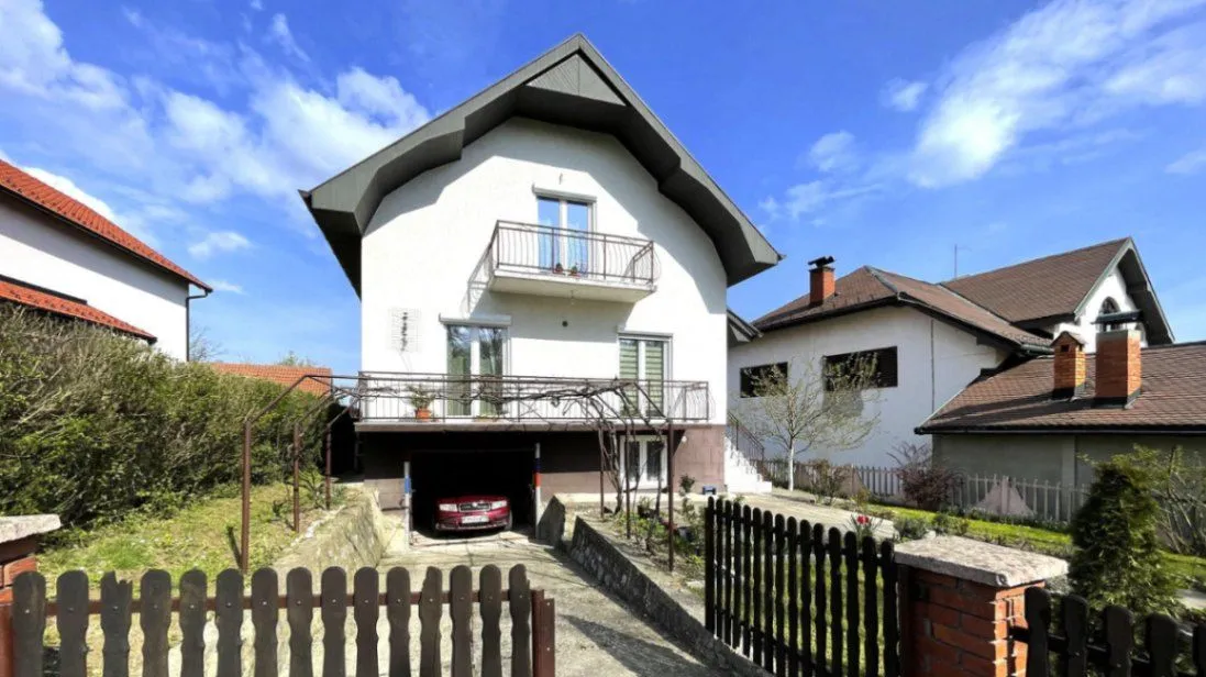 Prodaja, kuća, 202m², Klupci, Loznica